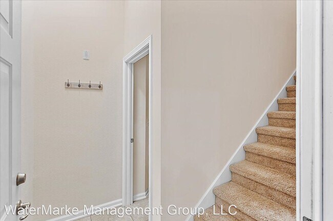 Foto del edificio - 2 br, 2 bath House - 208 Larkin Place, Uni...