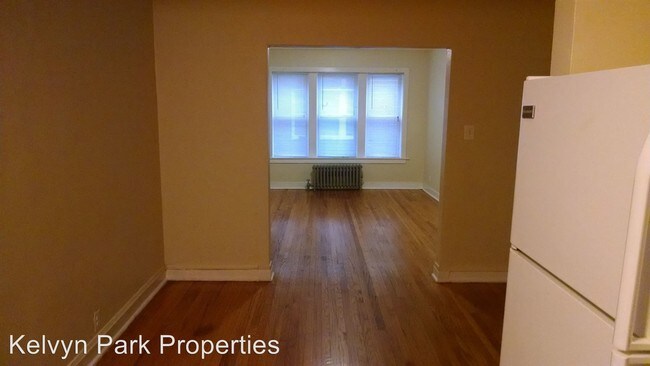 Building Photo - 4709 W Belmont Ave