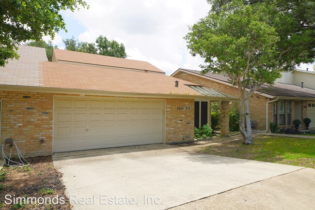 Building Photo - 3 br, 2.5 bath House - 7014 Spring Briar S...