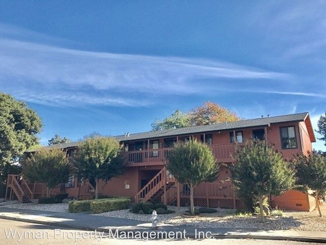 102156 Brown St, Napa, CA 94559 Room for Rent in Napa, CA