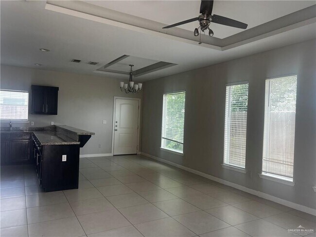 Foto del edificio - 9 Teak Dr