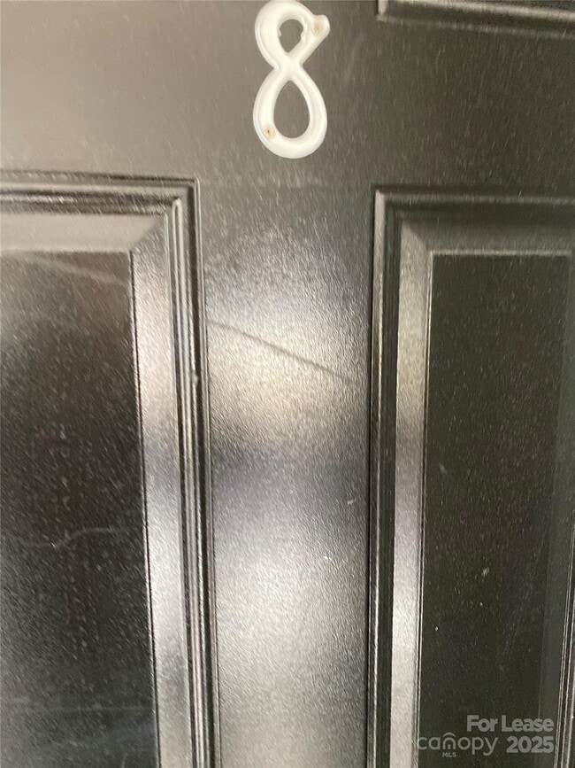 Foto del edificio - 3805 Miriam Dr