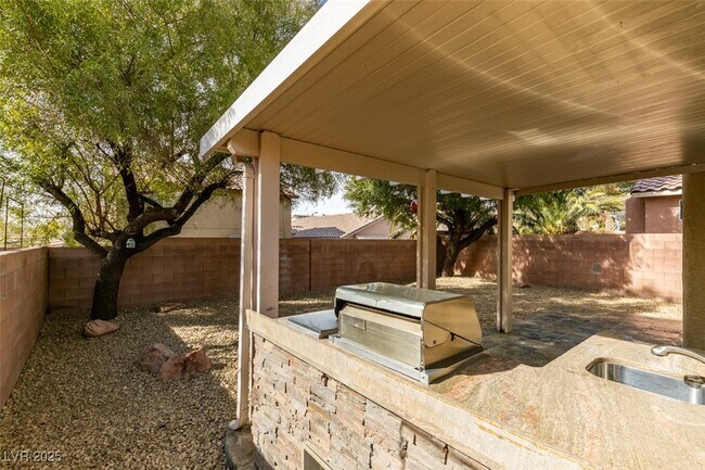 Foto del edificio - 10553 Broadhead Ct