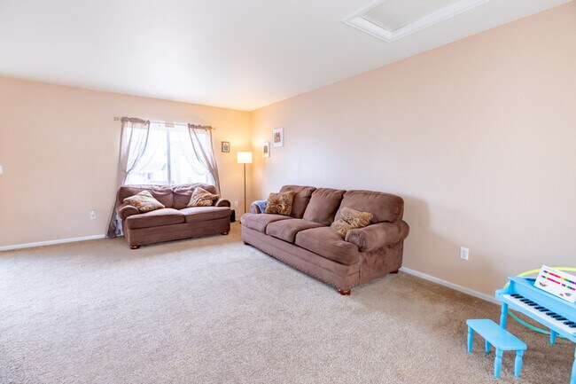 Foto del edificio - 4702 Long Branch Loop