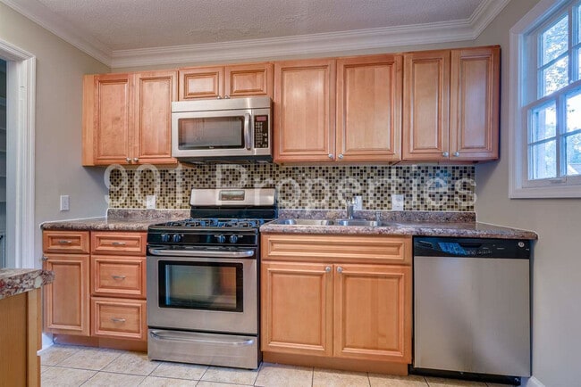 Foto del edificio - 81 S Larchmont Dr