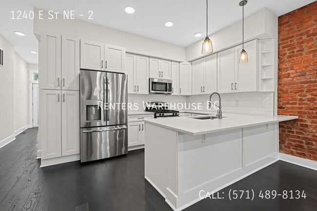 Photo - 1240 E St NE-2 House