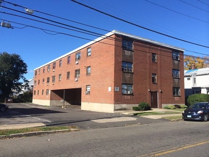 Primary Photo - Hollister Ave