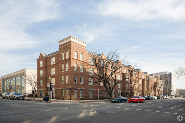 Foto del edificio - Greek Townhouse Row