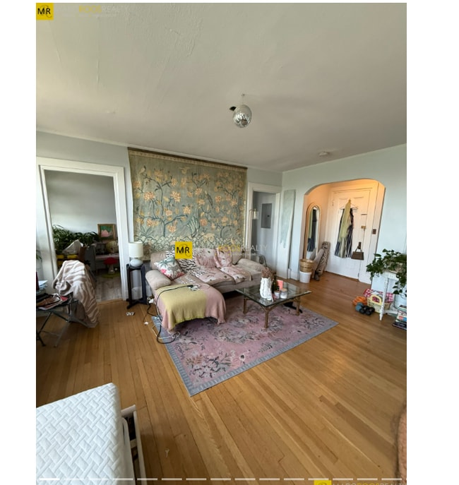 Building Photo - 405 Beacon St