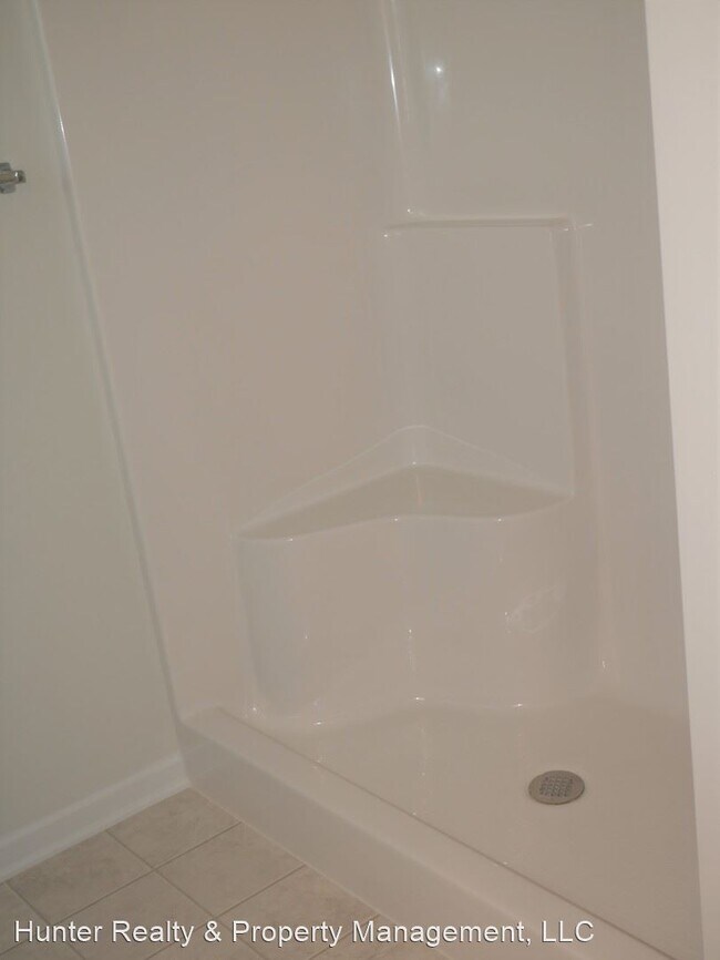 Building Photo - 3 br, 2.5 bath House - 5751 Midstream Circle