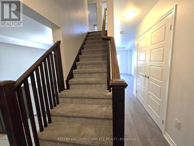 Photo du bâtiment - 518 Buckeye Ct