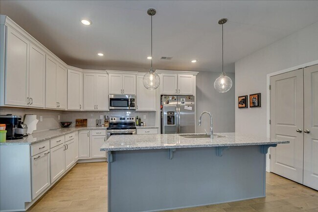 Foto del edificio - 211 Palisade Rdg