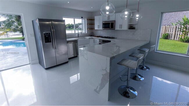 Building Photo - 7570 SW 158th Ct
