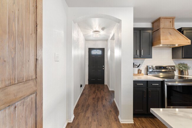 Foto del edificio - 1312 Cedar Hollow Dr