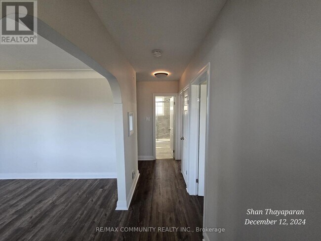 Building Photo - 6023 Montrose Rd