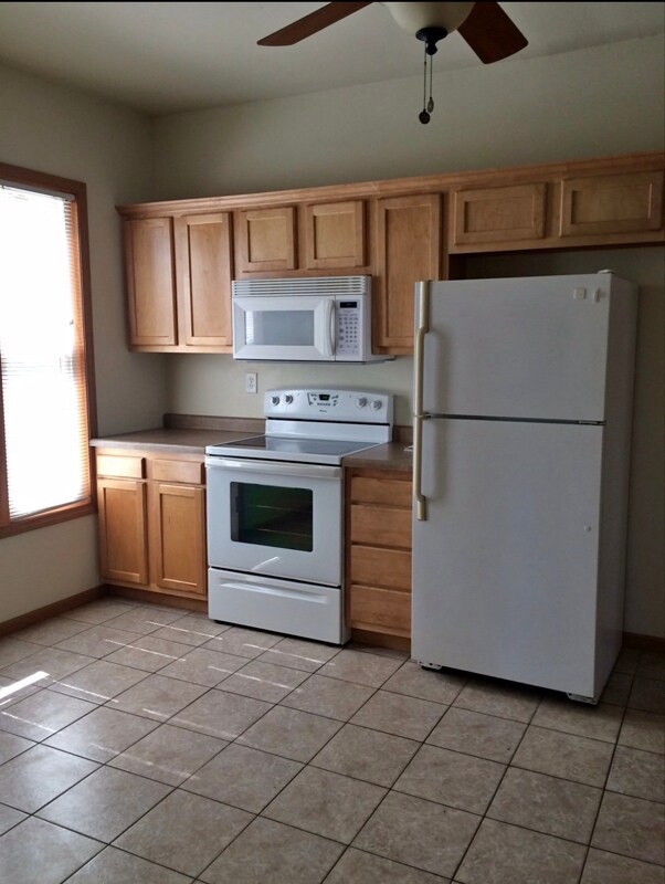 Foto del edificio - 1611 Charles St