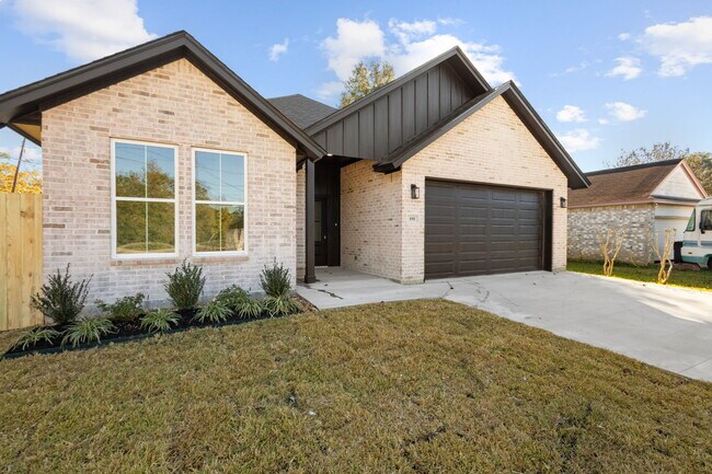 Building Photo - 195 Teal Dr