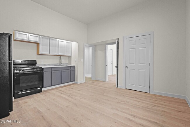 Foto del edificio - 511 E Nevada Ave