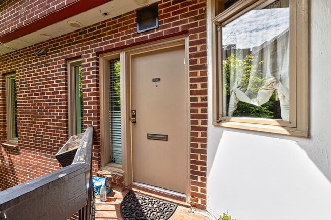 Photo - 1625 Q St NW Townhome
