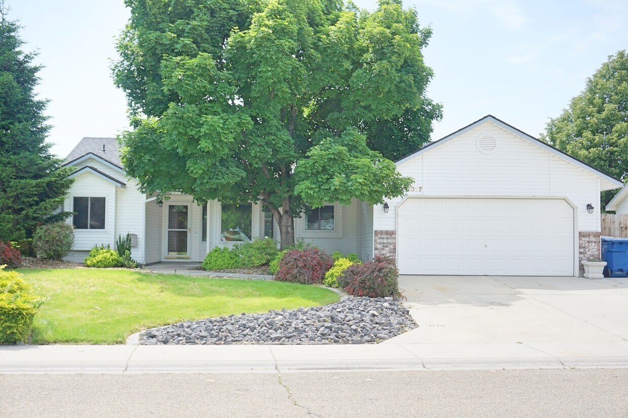 7317 Bay Meadows Dr, Nampa, ID 83687 House Rental in Nampa, ID