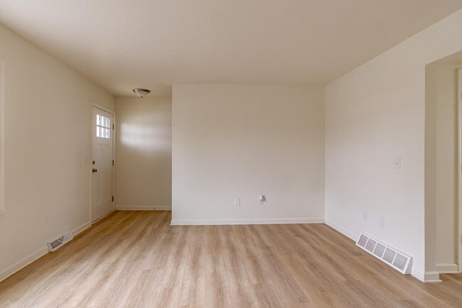Building Photo - 311 Atcher St