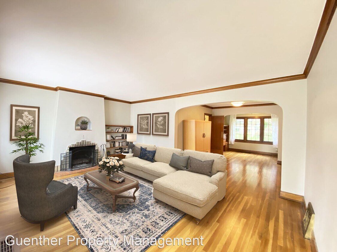 Primary Photo - 3 br, 2 bath House - 1422 S Perry St.