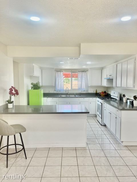 Building Photo - 5 br, 2.5 bath House - 38671 18th Street East