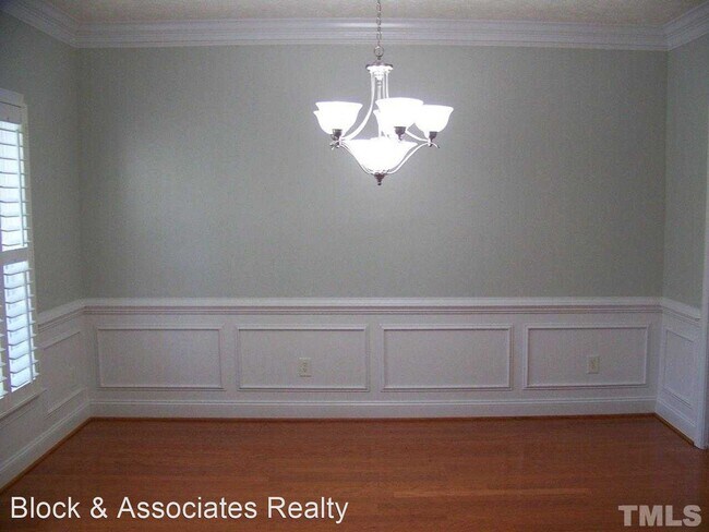 Foto del edificio - 3 br, 2.5 bath House - 2513B McNeill Circle