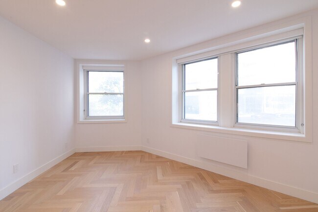 Photo du bâtiment - 5530 Chem. de la Côte St Luc