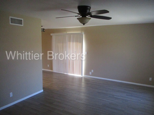 Building Photo - 1433 Forest Glen Dr