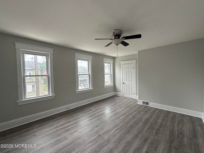 Foto del edificio - 436-438-438 Schiller Ave
