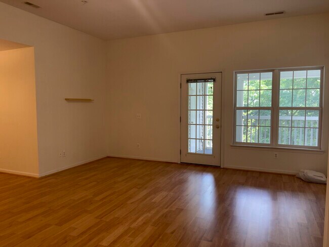 Foto del edificio - 1139 Joyce Ln