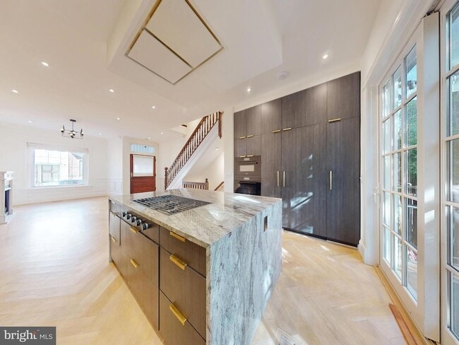 Foto del edificio - 1808 Riggs Pl NW