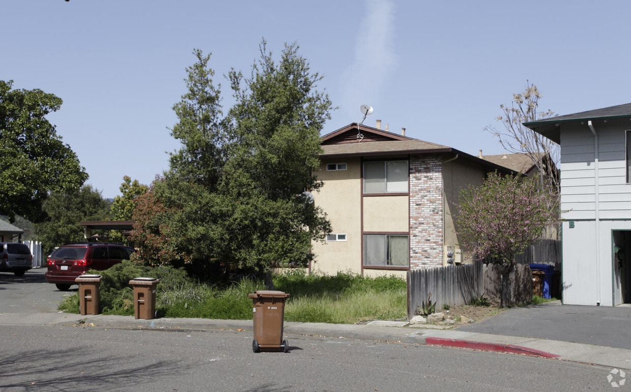 Building Photo - 1356 Monte Vista Ave