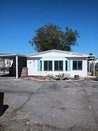 Foto del edificio - 13554 E 45th St