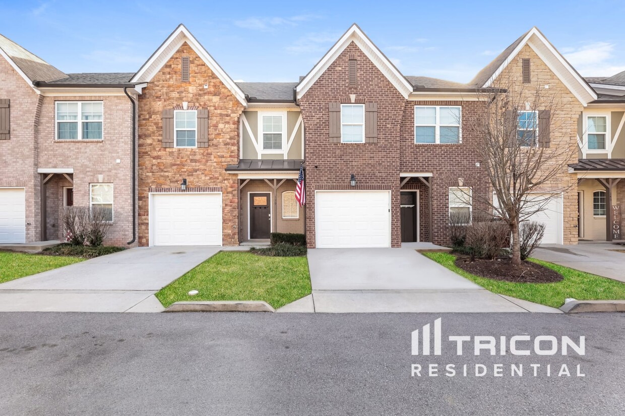 Foto principal - 139 Hickory Station Lane Mount Juliet TN