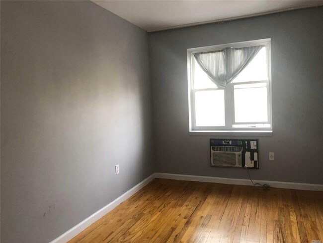 Building Photo - 84-57-84127 127th St