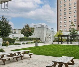 Building Photo - 1410 Dupont St