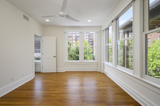 Foto del edificio - 3509 Gillham Rd