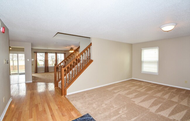 Building Photo - "Spacious 3-Bed Retreat in Fishers with El...