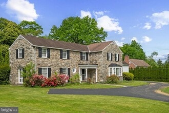 Building Photo - 504 Conshohocken State Rd