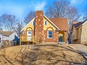 Building Photo - 1812 E 68th St