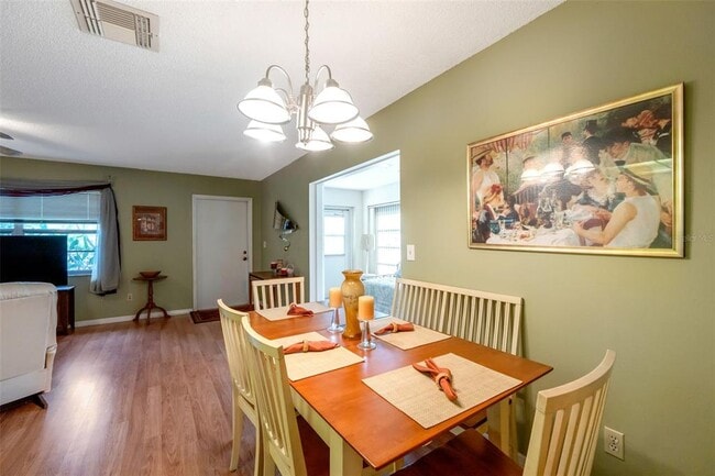 Building Photo - 1814 Fox Hunt Dr