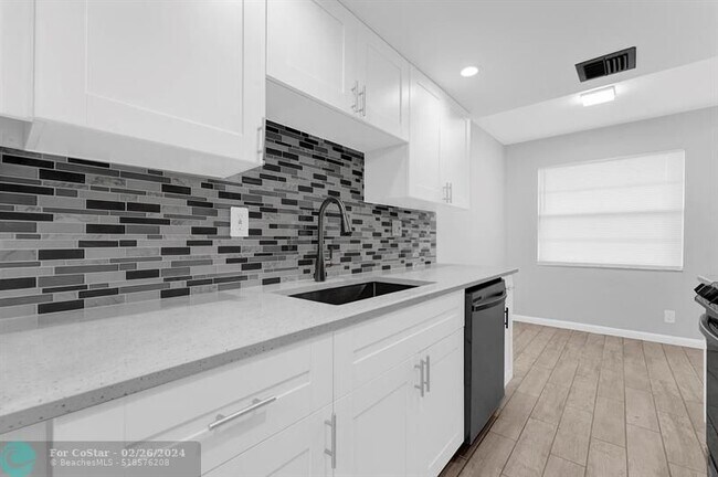 Building Photo - 3101 NW 47th Terrace