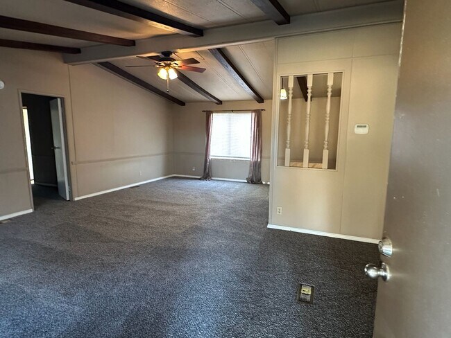 Building Photo - 32221 Rd 108