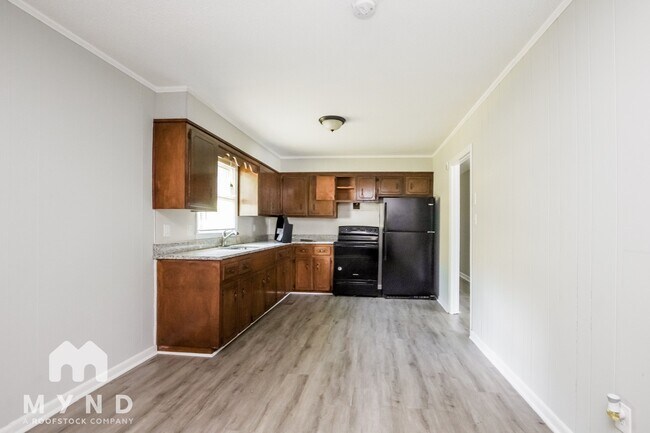 Foto del edificio - 3624 Somerset Dr