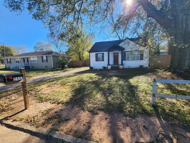 Photo - 2457 Lynn Iris Dr House