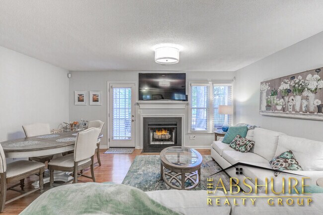 Foto del edificio - 1631 Claiborne Ct