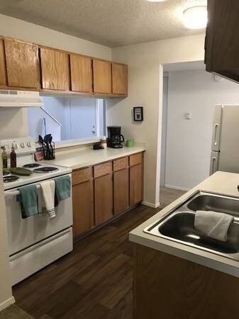 Foto del edificio - 1403 Apple Ln