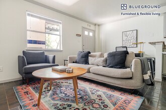 Building Photo - 301 E 4th St